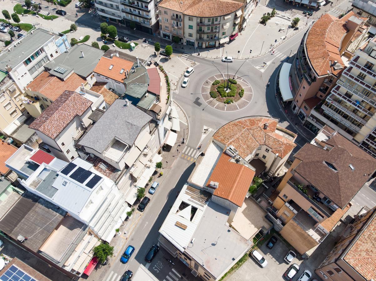 Hotel Ragno D'Oro Sottomarina Exterior photo
